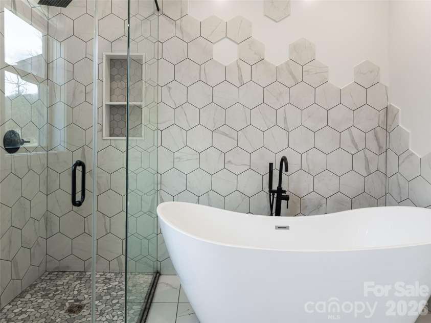 1031 Hillside Ridge Road, Candler, NC 28715.  MLS# CAR4353961, YatesRealty ID 17689. 