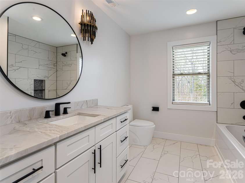 1031 Hillside Ridge Road, Candler, NC 28715.  MLS# CAR4353961, YatesRealty ID 17689. 