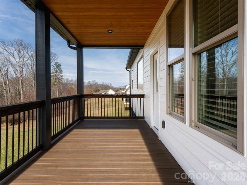 1031 Hillside Ridge Road, Candler, NC 28715.  MLS# CAR4353961, YatesRealty ID 17689. 