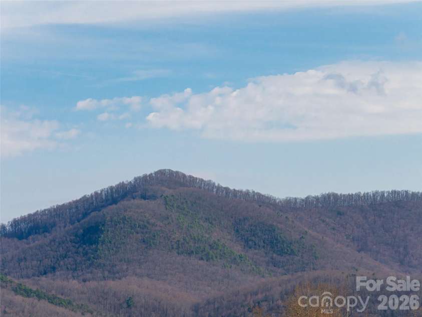 1031 Hillside Ridge Road, Candler, NC 28715.  MLS# CAR4353961, YatesRealty ID 17689. 