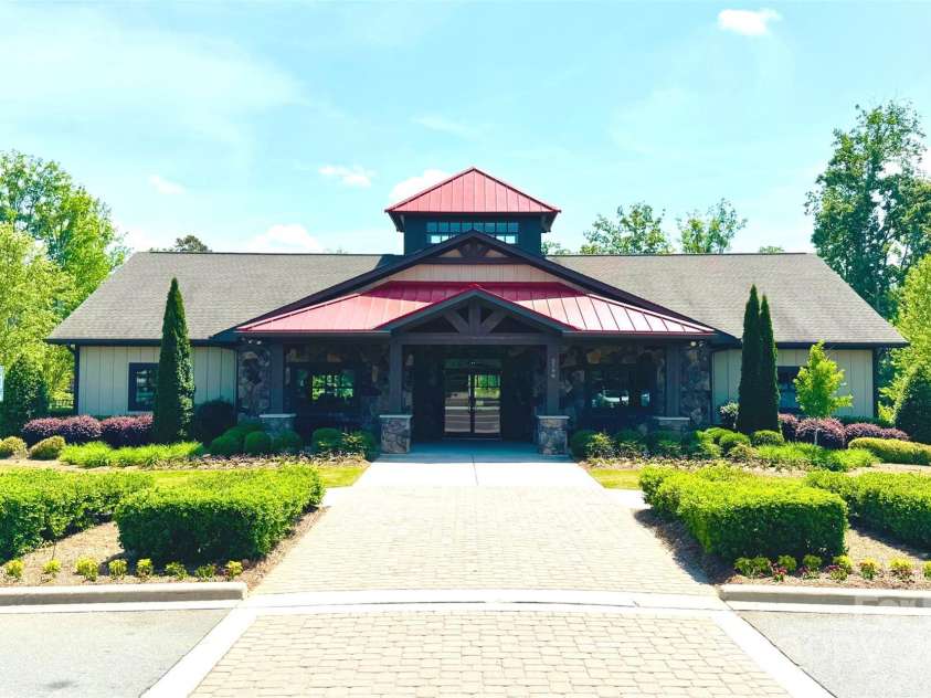 3073 Oliver Stanley Trail, Lancaster, SC 29720.  MLS# CAR4253520, YatesRealty ID 17689. Gorgeous clubhouse to interact with your fun neighbors!