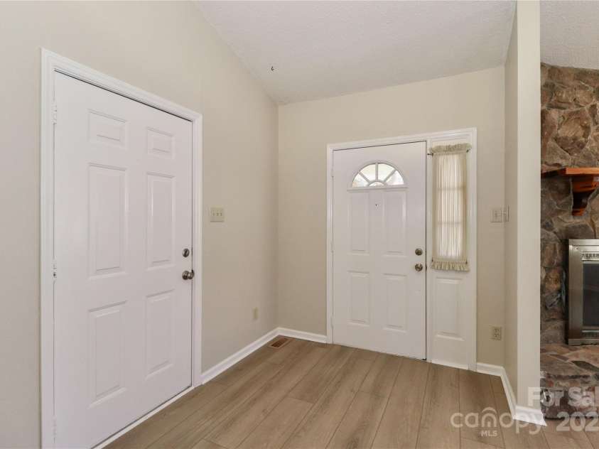 2274 Old Wilkesboro Road, Statesville, NC 28625.  MLS# CAR4225924, YatesRealty ID 1769. 