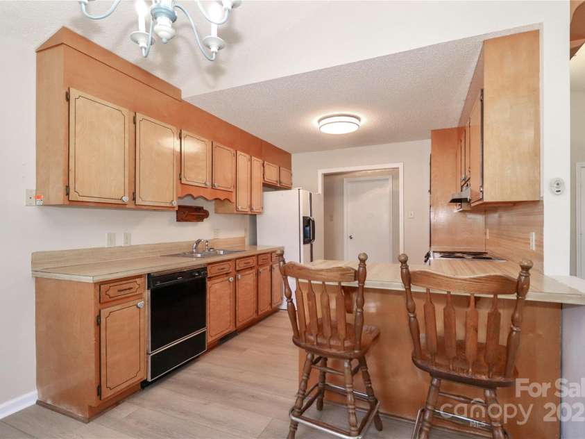 2274 Old Wilkesboro Road, Statesville, NC 28625.  MLS# CAR4225924, YatesRealty ID 1769. 