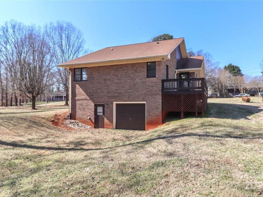 2274 Old Wilkesboro Road, Statesville, NC 28625.  MLS# CAR4225924, YatesRealty ID 1769. 
