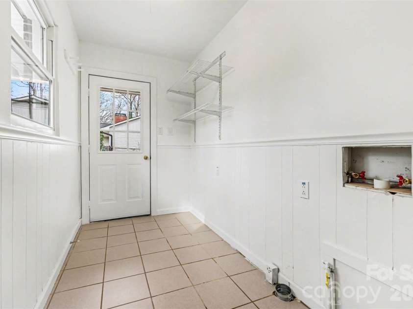 2701 Thomas Trail, Gastonia, NC 28054.  MLS# CAR4344698, YatesRealty ID 1769. 