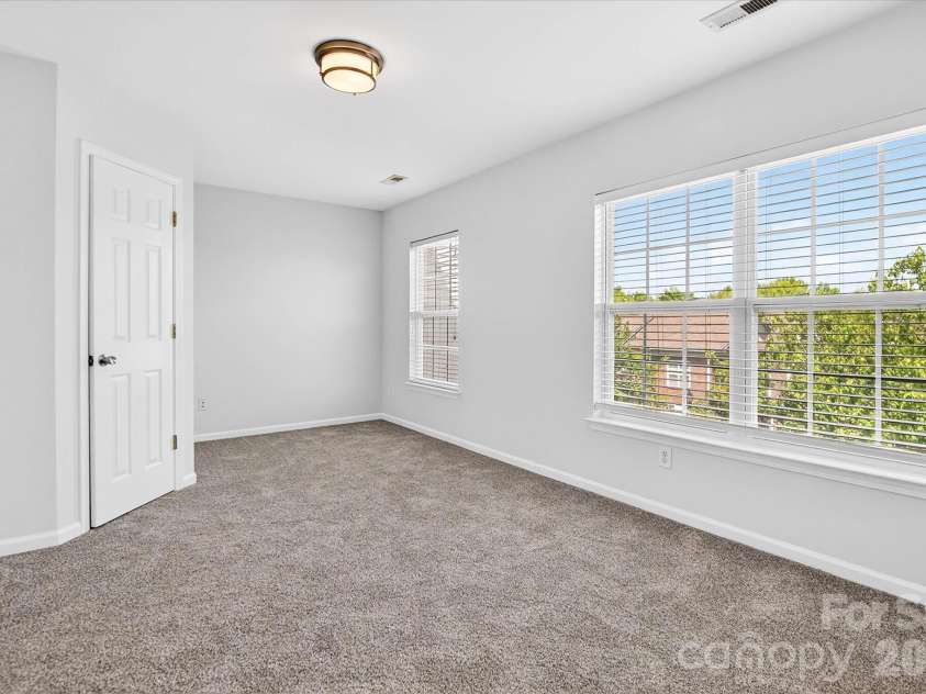 2009 Cambridge Beltway Drive, Charlotte, NC 28273.  MLS# CAR4353480, YatesRealty ID 17690. Second Bedroom