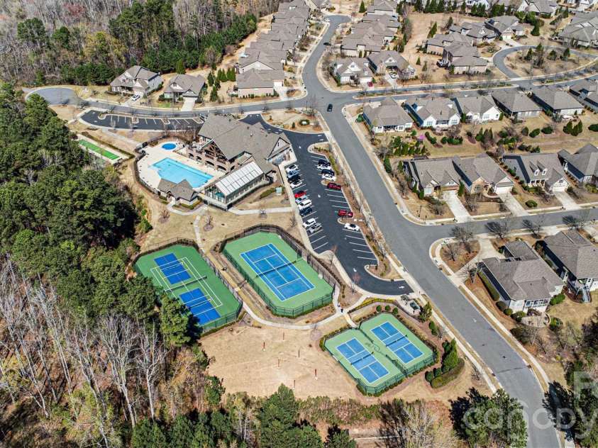 14605 Crosswater Lane, Charlotte, NC 28278.  MLS# CAR4358509, YatesRealty ID 17691. 