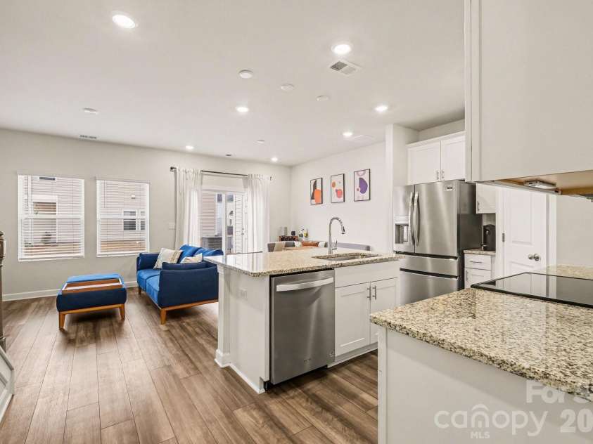 2207 Belterra Drive, Charlotte, NC 28216.  MLS# CAR4361913, YatesRealty ID 17692. 