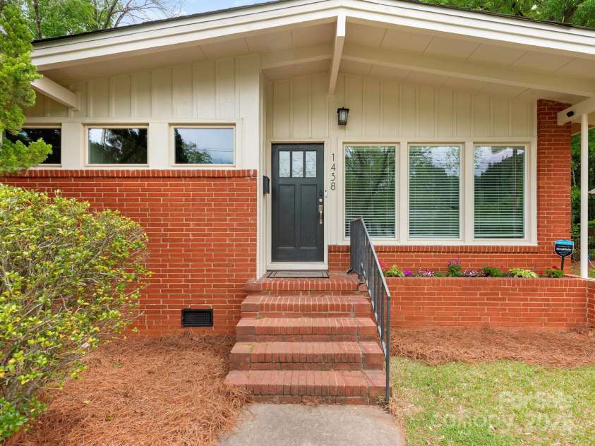 1438 Larkfield Lane, Charlotte, NC 28210.  MLS# CAR4249851, YatesRealty ID 17694. Front Entry