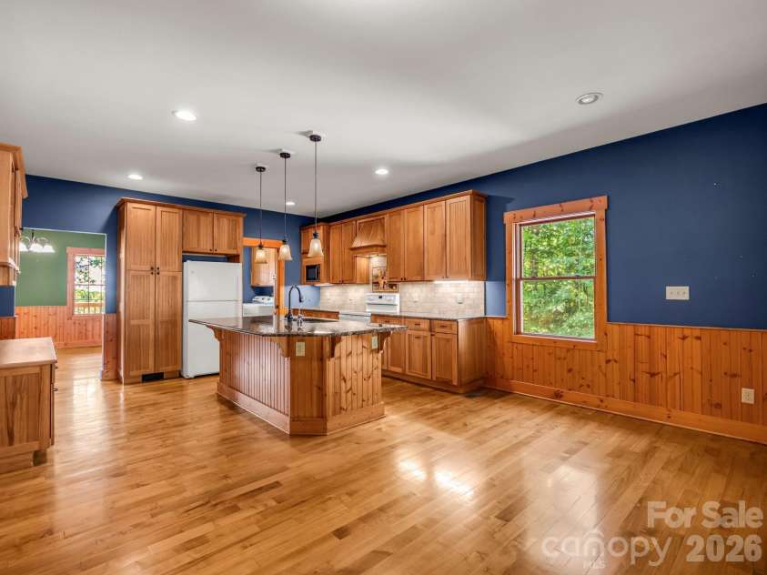 82 Red Mulberry Drive, Zirconia, NC 28790.  MLS# CAR4363684, YatesRealty ID 17694. Dine-in kitchen