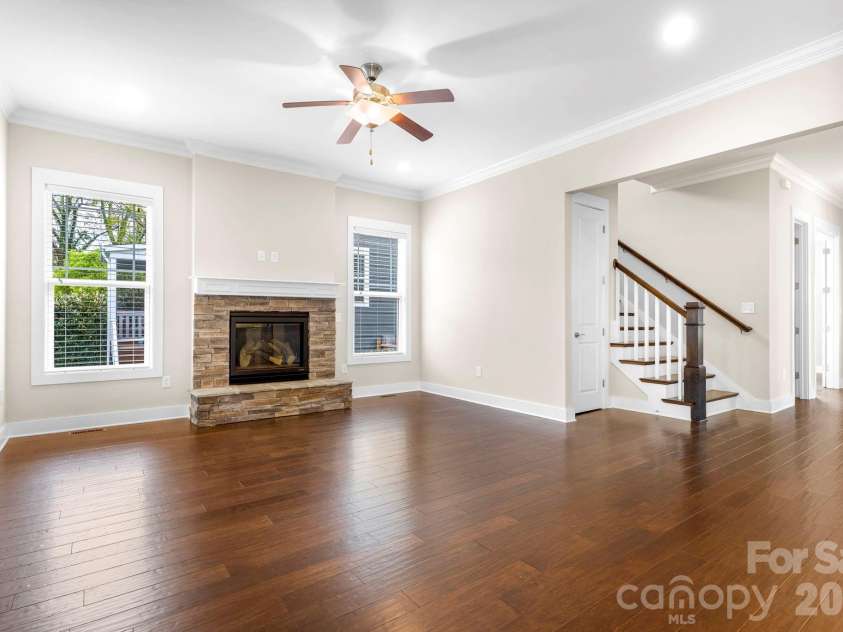 609 Welker Street, Charlotte, NC 28204.  MLS# CAR4365340, YatesRealty ID 17695. 