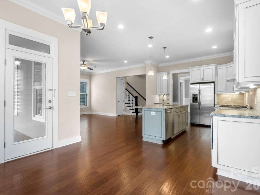 609 Welker Street, Charlotte, NC 28204.  MLS# CAR4365340, YatesRealty ID 17695. 