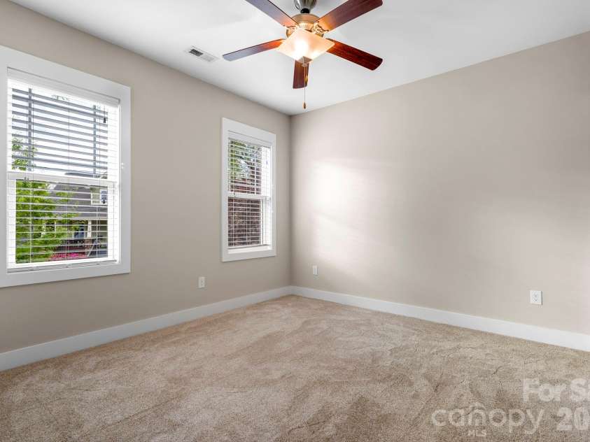 609 Welker Street, Charlotte, NC 28204.  MLS# CAR4365340, YatesRealty ID 17695. 