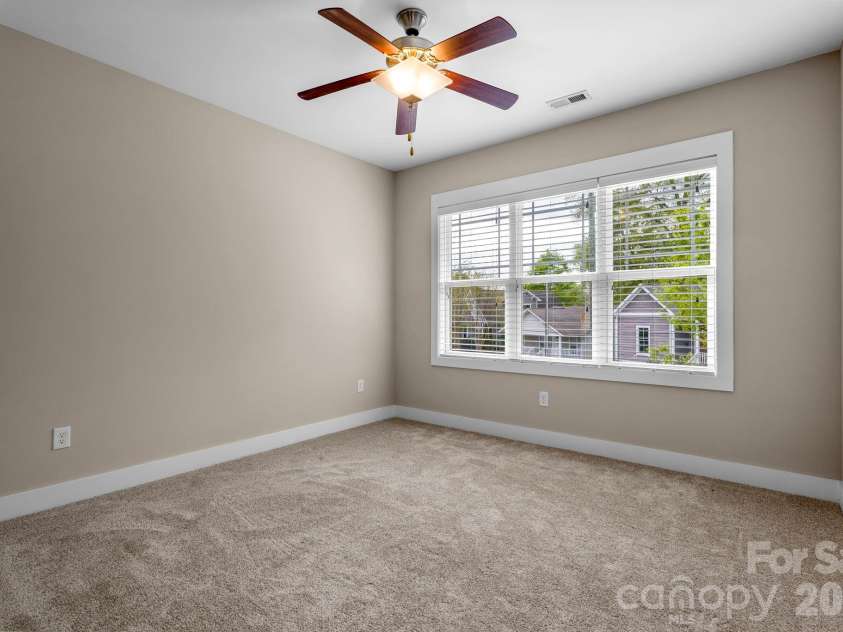 609 Welker Street, Charlotte, NC 28204.  MLS# CAR4365340, YatesRealty ID 17695. 
