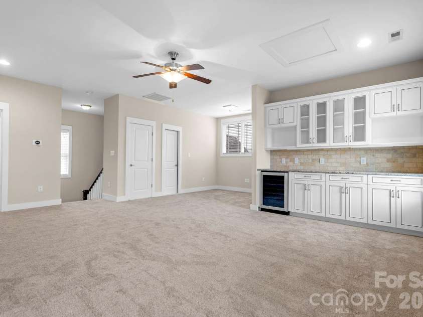 609 Welker Street, Charlotte, NC 28204.  MLS# CAR4365340, YatesRealty ID 17695. 