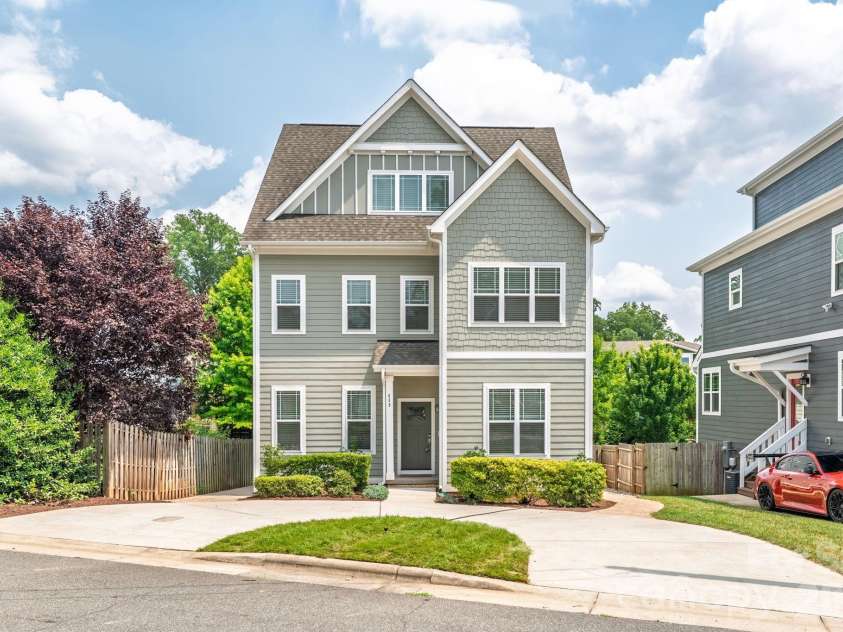 609 Welker Street, Charlotte, NC 28204.  MLS# CAR4365340, YatesRealty ID 17695. 