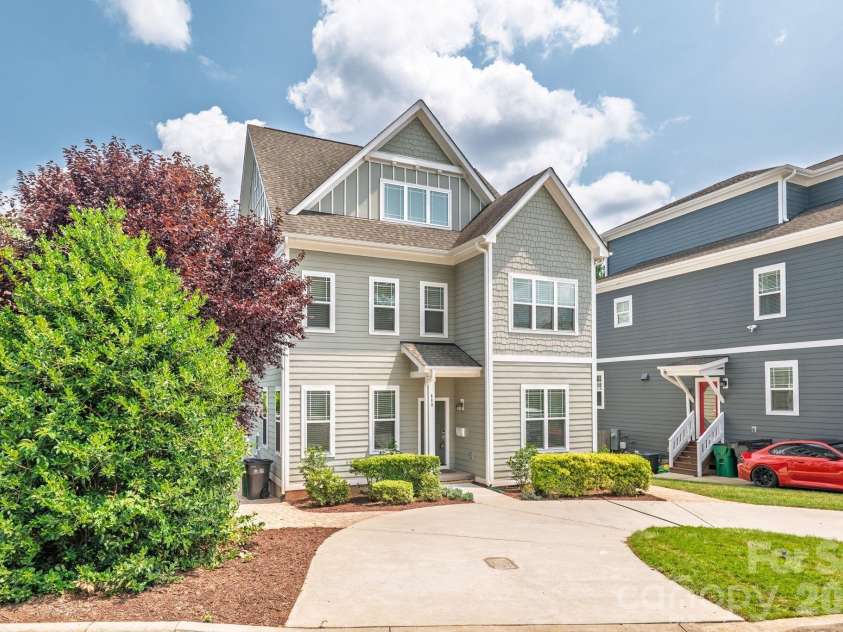 609 Welker Street, Charlotte, NC 28204.  MLS# CAR4365340, YatesRealty ID 17695. 
