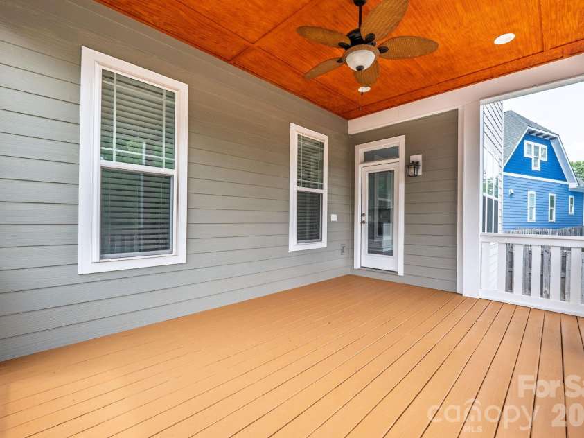 609 Welker Street, Charlotte, NC 28204.  MLS# CAR4365340, YatesRealty ID 17695. 
