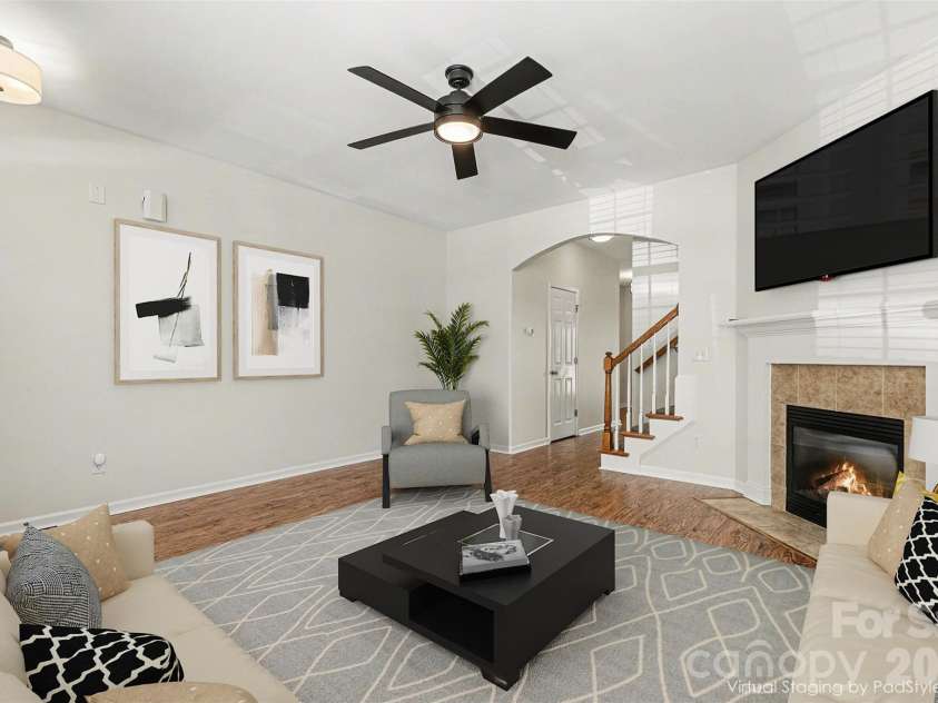 152 Charterhouse Lane, Fort Mill, SC 29715.  MLS# CAR4419693, YatesRealty ID 17696. Half bath in the hallway for guests
