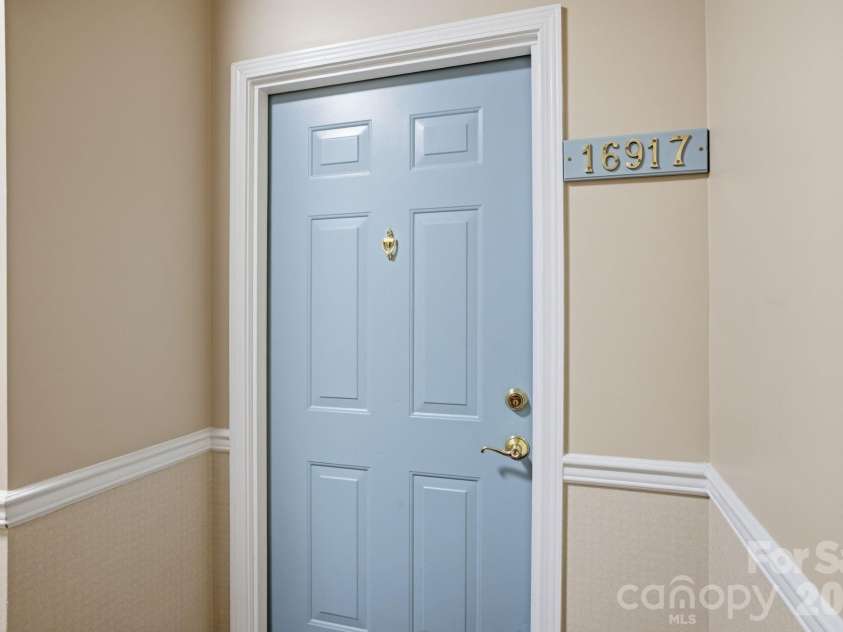 16917 Doe Valley Court, Cornelius, NC 28031.  MLS# CAR4370445, YatesRealty ID 17698. 