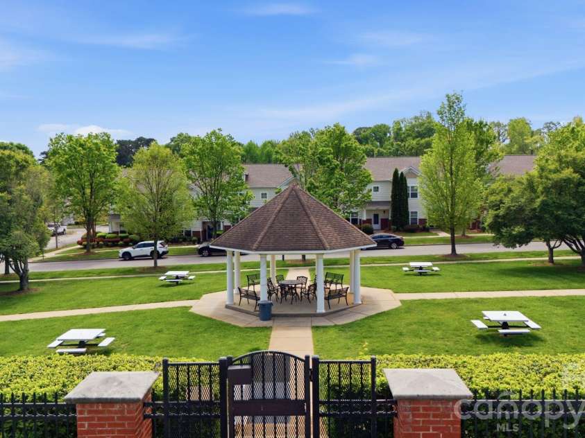 16917 Doe Valley Court, Cornelius, NC 28031.  MLS# CAR4370445, YatesRealty ID 17698. 