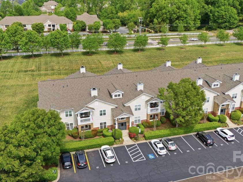 16917 Doe Valley Court, Cornelius, NC 28031.  MLS# CAR4370445, YatesRealty ID 17698. 