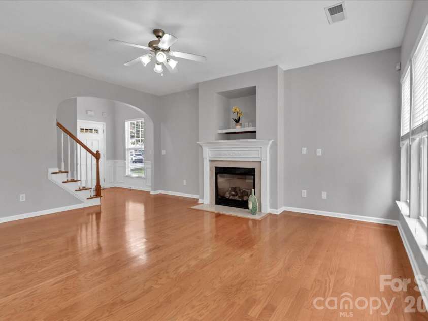 297 Sand Paver Way, Fort Mill, SC 29708.  MLS# CAR4371066, YatesRealty ID 17699. 