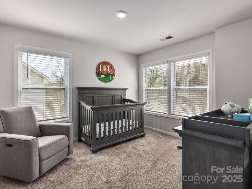 530 Big Sur Loop, Asheville, NC 28806.  MLS# CAR4253820, YatesRealty ID 17699. 