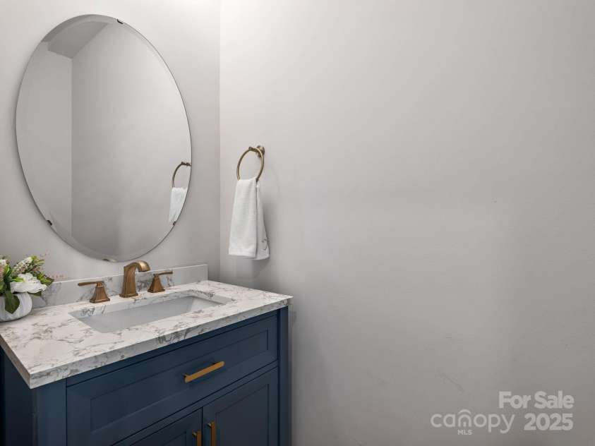 530 Big Sur Loop, Asheville, NC 28806.  MLS# CAR4253820, YatesRealty ID 17699. 