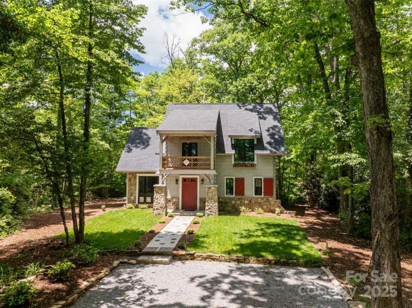103 Blue Sky Lane, Hendersonville, NC 28792.  MLS# CAR4268920, YatesRealty ID 177. Front exterior