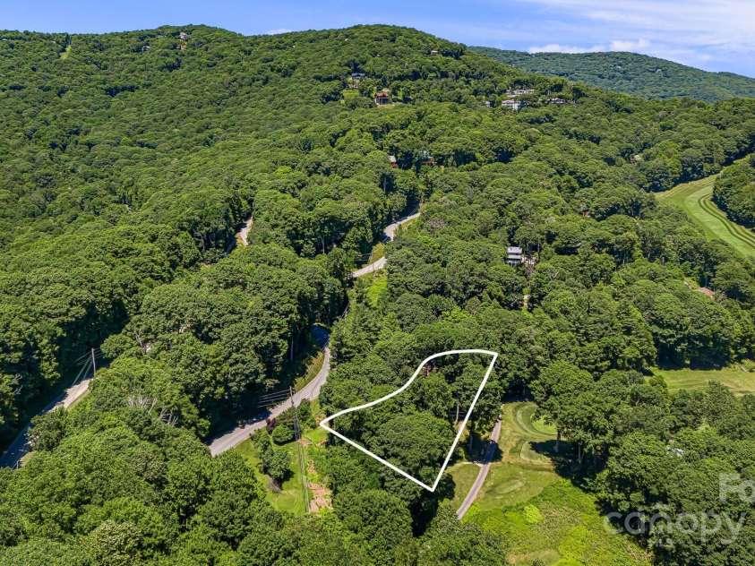 14 Oak Ridge Lane, Mars Hill, NC 28754.  MLS# CAR4172163, YatesRealty ID 177. 