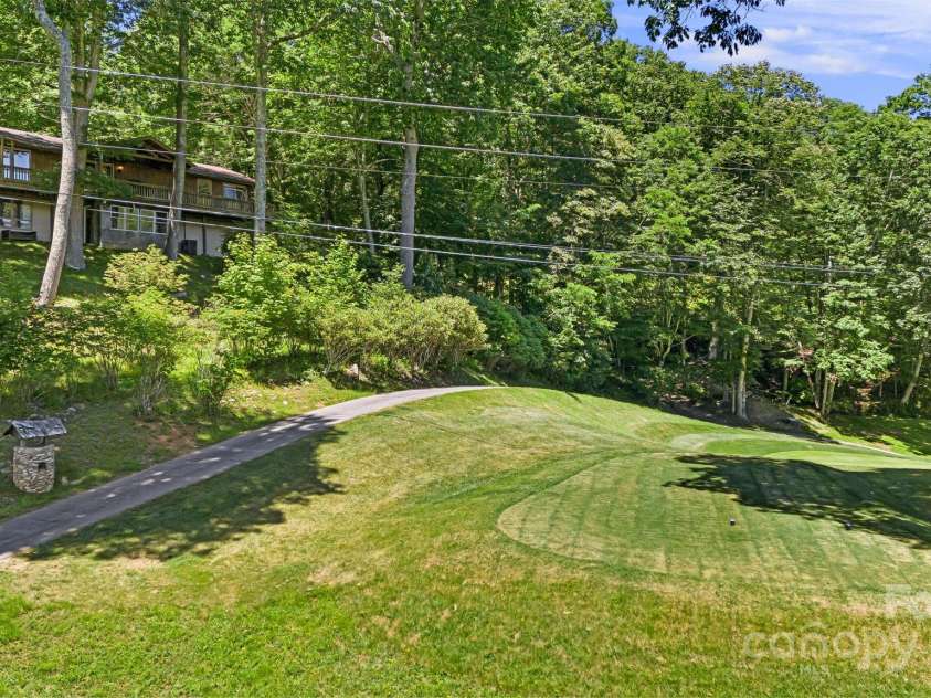 14 Oak Ridge Lane, Mars Hill, NC 28754.  MLS# CAR4172163, YatesRealty ID 177. 