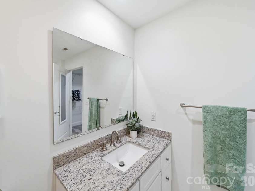 721 Governor Morrison Street, Charlotte, NC 28211.  MLS# CAR4316413, YatesRealty ID 1770. Owner's Closet