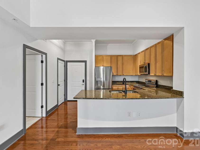 721 Governor Morrison Street, Charlotte, NC 28211.  MLS# CAR4388188, YatesRealty ID 1770. 
