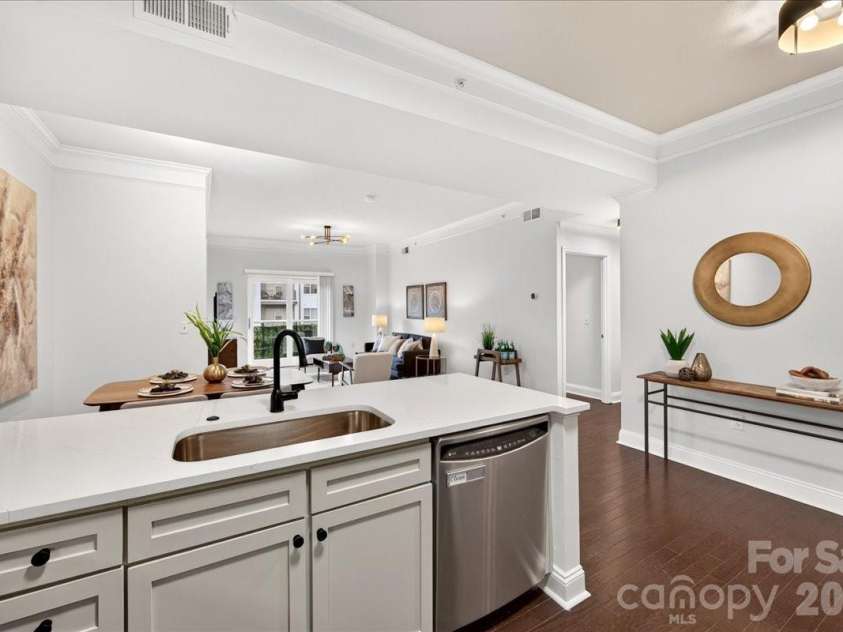 721 Governor Morrison Street, Charlotte, NC 28211.  MLS# CAR4414829, YatesRealty ID 1770. 