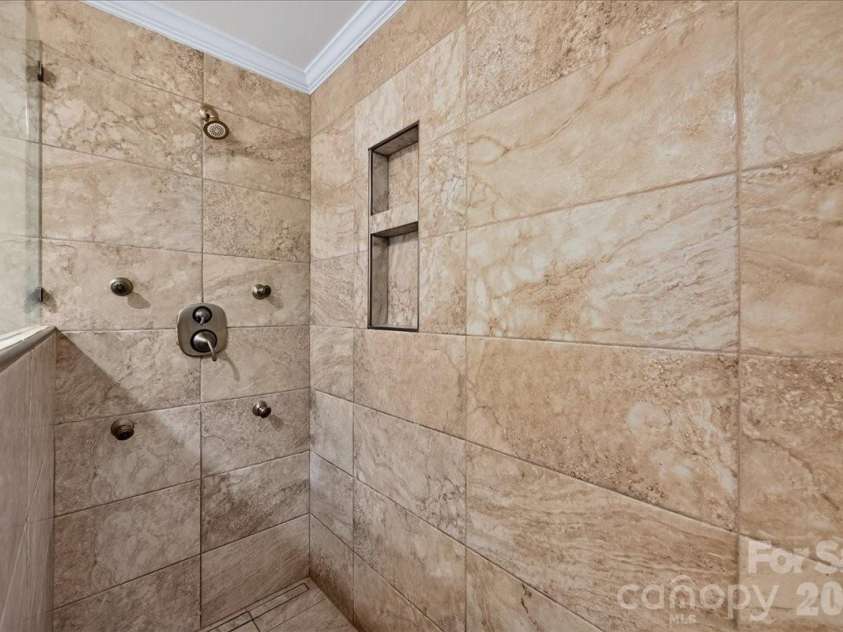 721 Governor Morrison Street, Charlotte, NC 28211.  MLS# CAR4414829, YatesRealty ID 1770. 