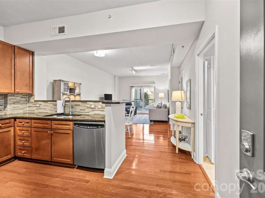 721 Governor Morrison Street, Charlotte, NC 28211.  MLS# CAR4429641, YatesRealty ID 1770. 