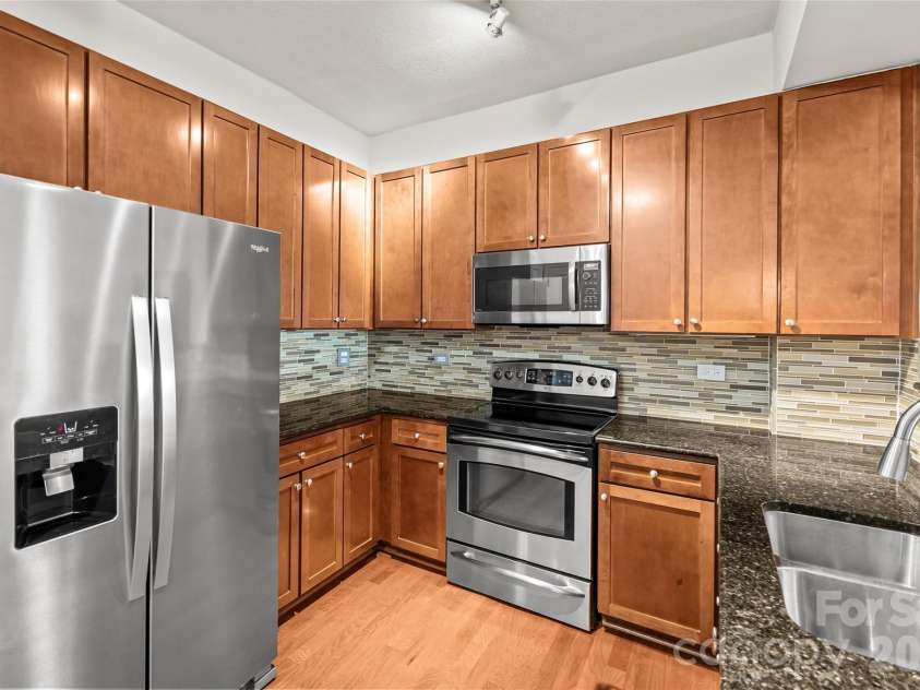 721 Governor Morrison Street, Charlotte, NC 28211.  MLS# CAR4429641, YatesRealty ID 1770. 