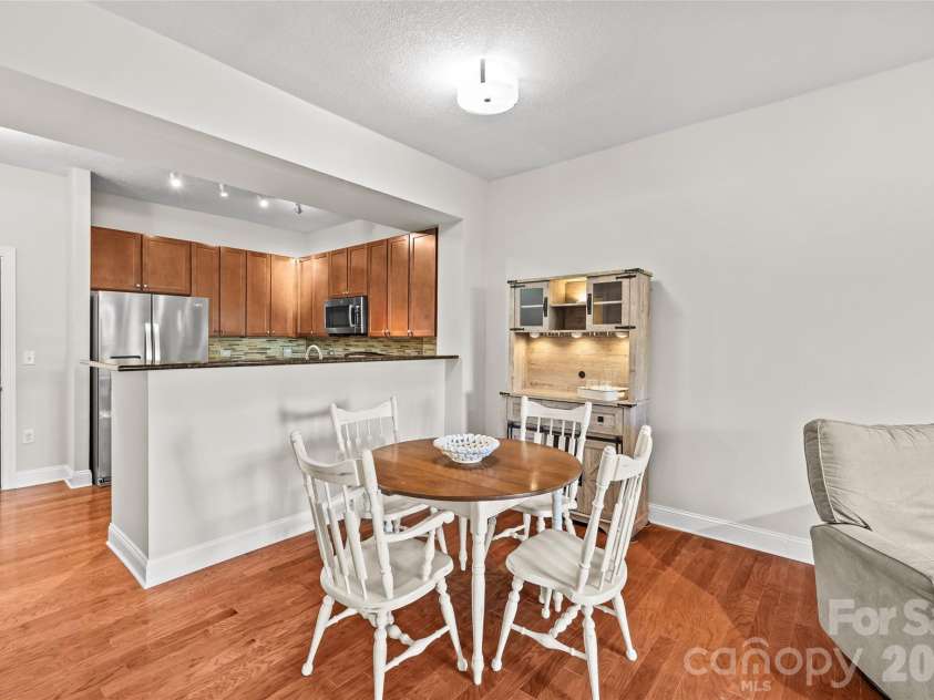 721 Governor Morrison Street, Charlotte, NC 28211.  MLS# CAR4429641, YatesRealty ID 1770. 