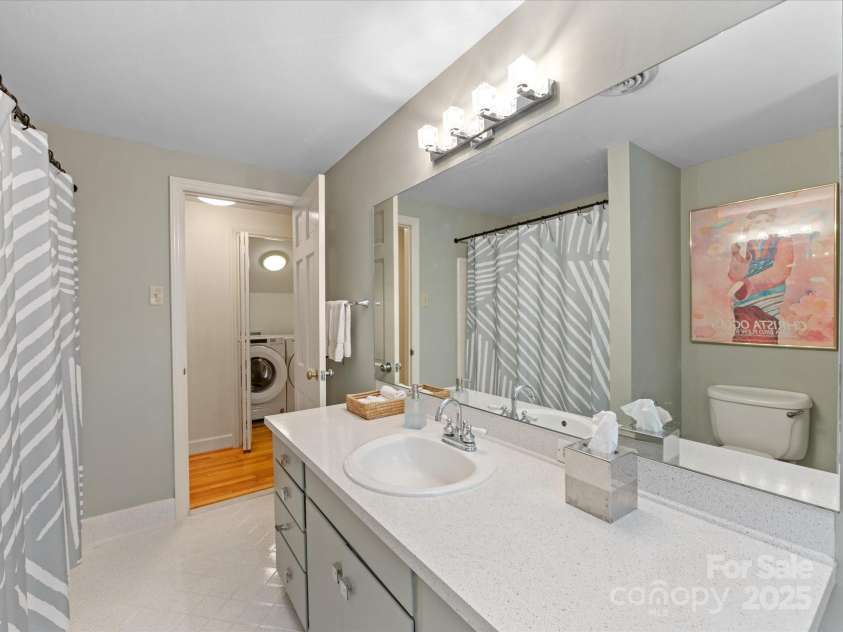 3225 Mill Pond Road, Charlotte, NC 28226.  MLS# CAR4263953, YatesRealty ID 17700. 
