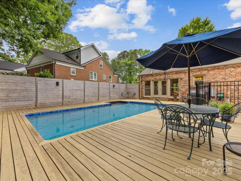 3225 Mill Pond Road, Charlotte, NC 28226.  MLS# CAR4263953, YatesRealty ID 17700. 