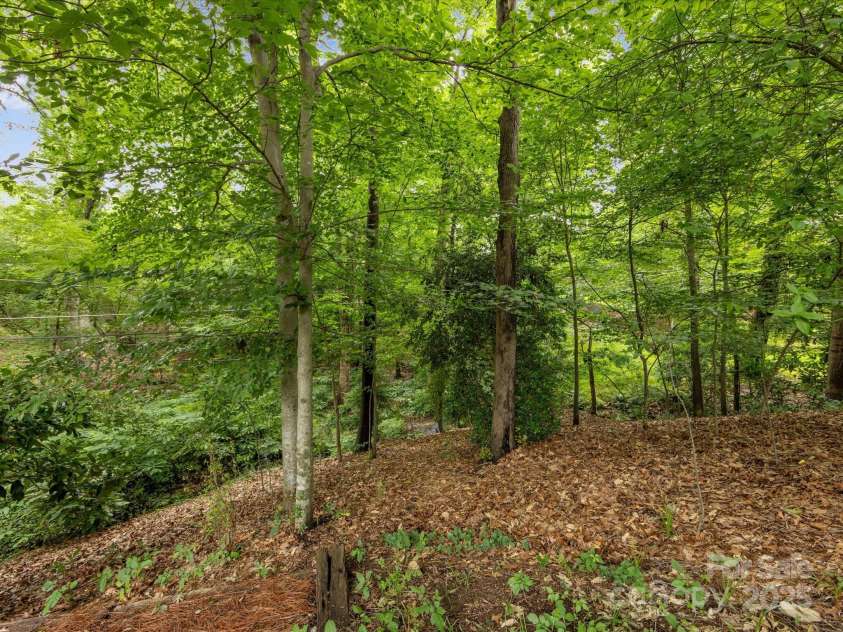 3225 Mill Pond Road, Charlotte, NC 28226.  MLS# CAR4263953, YatesRealty ID 17700. 