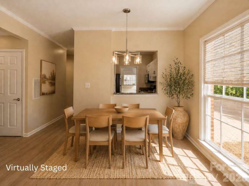 301 Queens Road, Charlotte, NC 28204.  MLS# CAR4343288, YatesRealty ID 17701. 