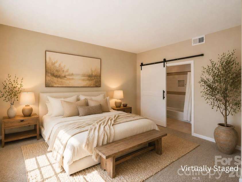 301 Queens Road, Charlotte, NC 28204.  MLS# CAR4343288, YatesRealty ID 17701. 