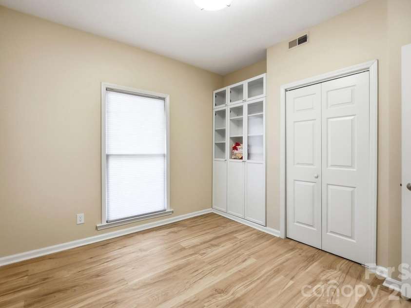 301 Queens Road, Charlotte, NC 28204.  MLS# CAR4420934, YatesRealty ID 17701. Built in storage
