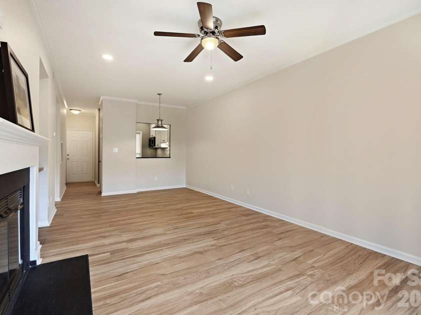 301 Queens Road, Charlotte, NC 28204.  MLS# CAR4420934, YatesRealty ID 17701. Ceiling fan