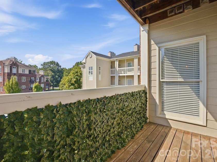 301 Queens Road, Charlotte, NC 28204.  MLS# CAR4420934, YatesRealty ID 17701. Large for outdoor relaxing