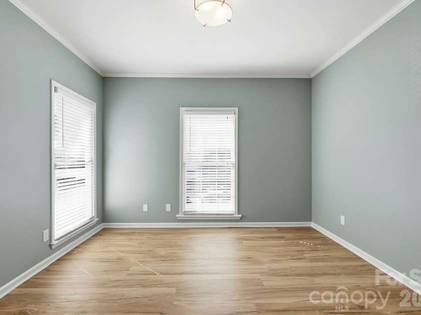 301 Queens Road, Charlotte, NC 28204.  MLS# CAR4420934, YatesRealty ID 17701. Primary on pool side