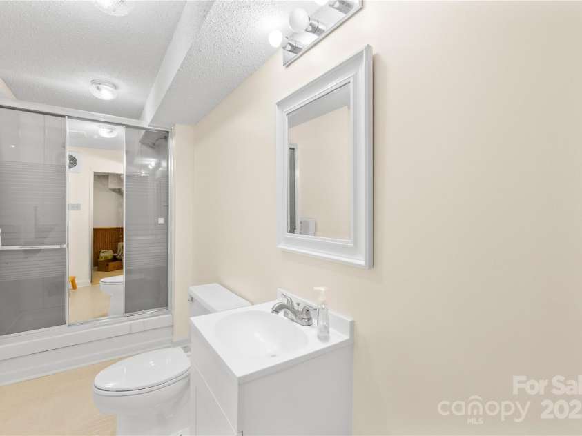 4896 Pageland Highway, Lancaster, SC 29720.  MLS# CAR4246067, YatesRealty ID 17701. Full bath - basesment