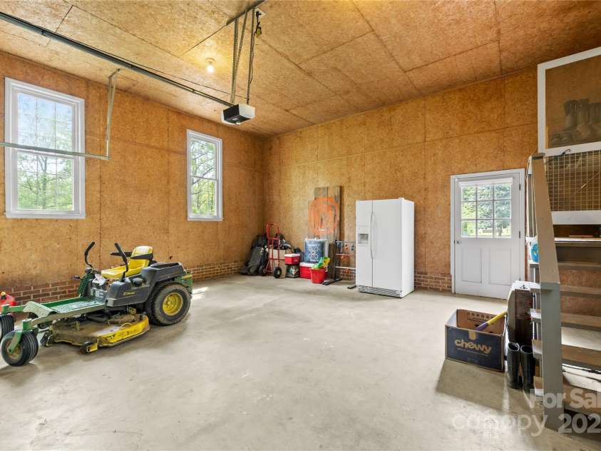 4896 Pageland Highway, Lancaster, SC 29720.  MLS# CAR4246067, YatesRealty ID 17701. Garage-attached to main house